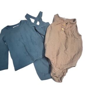 Bundle of 2 neutral modern ribbed baby set blue tan size 12m